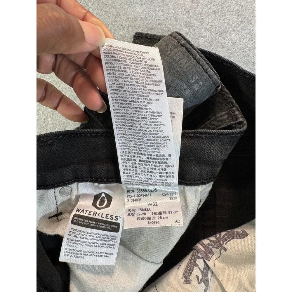 Levi's 502 Regular Taper Denim‎ Shorts Mens 32 Black Raw Hem Cut Off 36555-0295